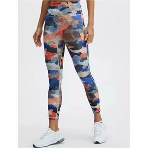 Fabletics Anywhere Motion 365 High Waisted Tight Leggings
